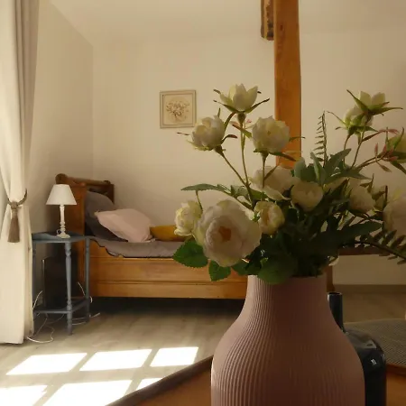 ベッド・アンド・ブレックファスト Domaine De La Cour Vautier Mandeville-en-Bessin