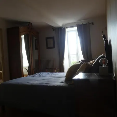 Domaine De La Cour Vautier 3*