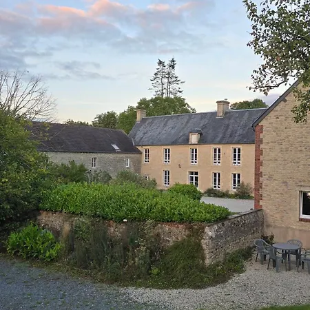 Domaine De La Cour Vautier Couette-café Mandeville-en-Bessin