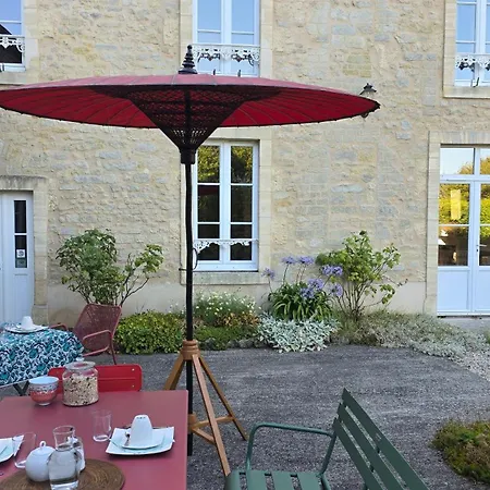 Domaine De La Cour Vautier Couette-café 3*