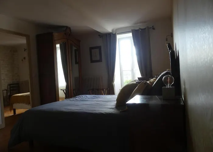 Domaine De La Cour Vautier 3*